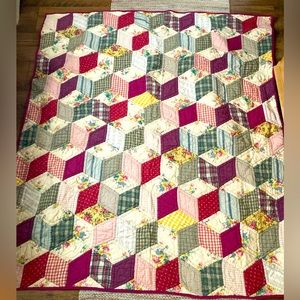 Victorian Heart Throw Quilt